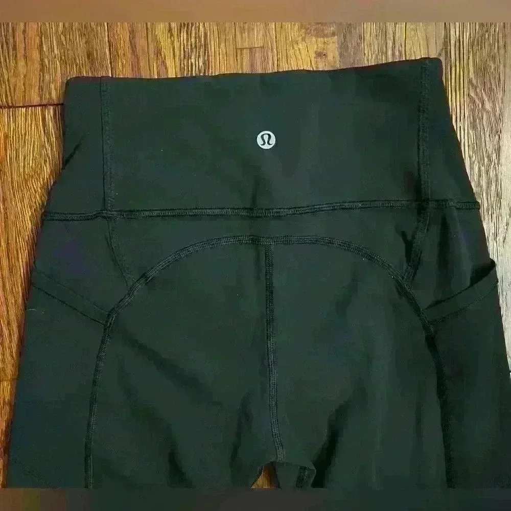 LULULEMON Legging with Stitching in Black